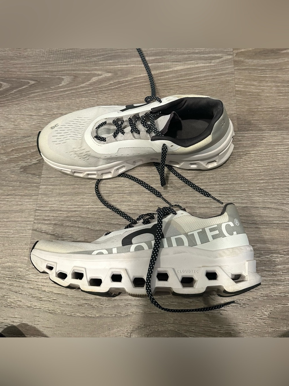 On Cloud Cloudswift white trainers cloudtec womens 9.5